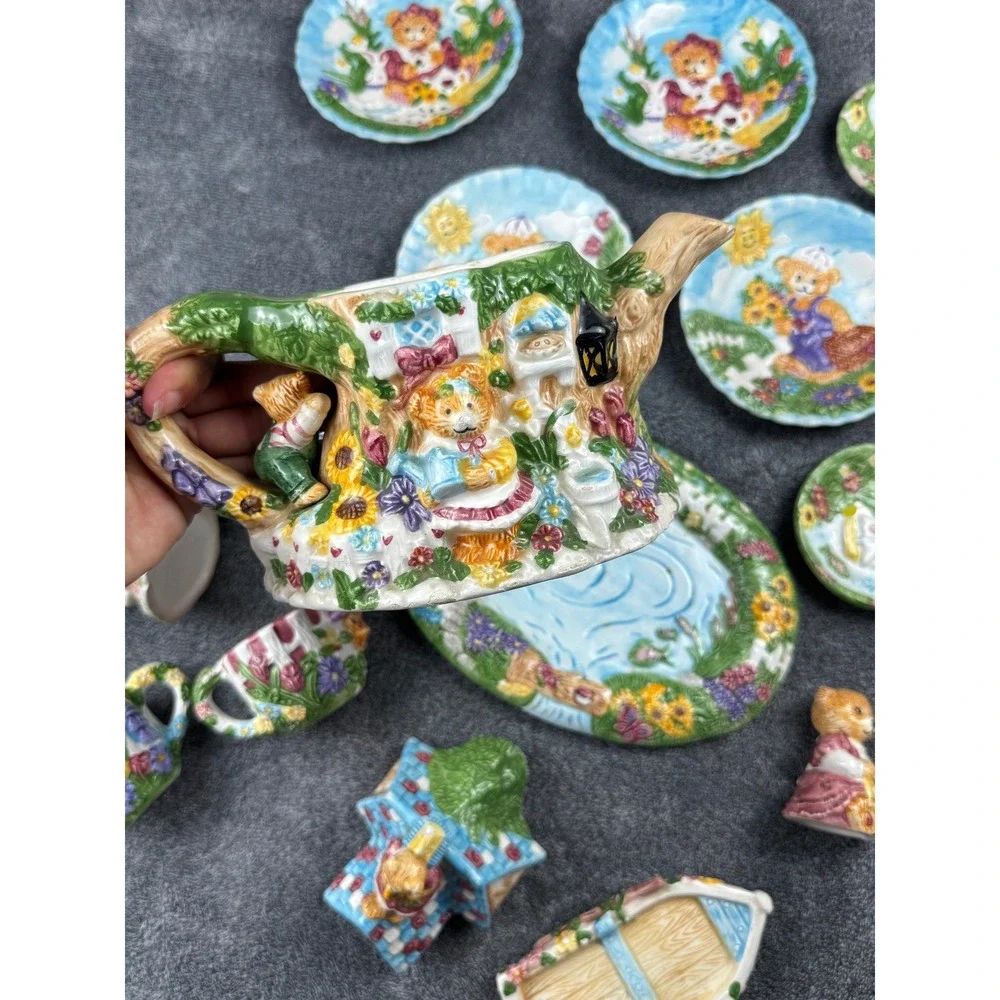 N/A vintage ceramic